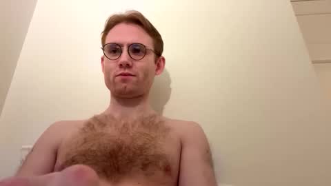 Snapshot of molliter chatting on March 5, 12:39 am molliter online show from March 5, 12:39 am