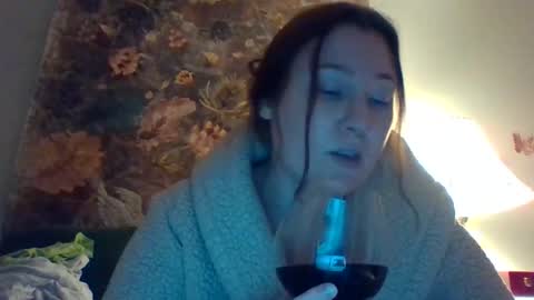 Snapshot of mollsballs123 chatting on November 2, 5:54 am mollsballs123 online show from November 2, 5:54 am