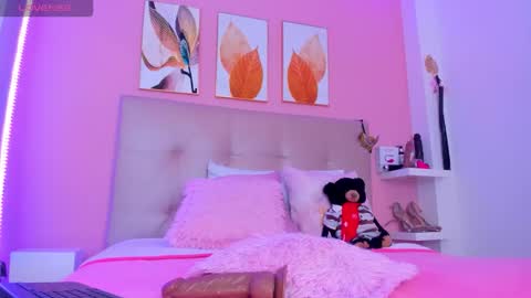    online show from November 13, 1:10 pm