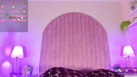 Snapshot of molly_jackson chatting on December 19, 12:01 pm Molly Jackson online show from December 19, 12:01 pm