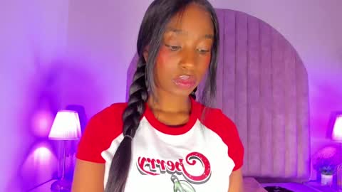 Snapshot of molly_jackson chatting on February 11, 5:29 pm Molly Jackson online show from February 11, 5:29 pm