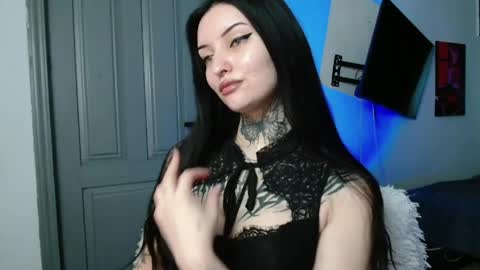 Lina online show from May 28, 9:28 am