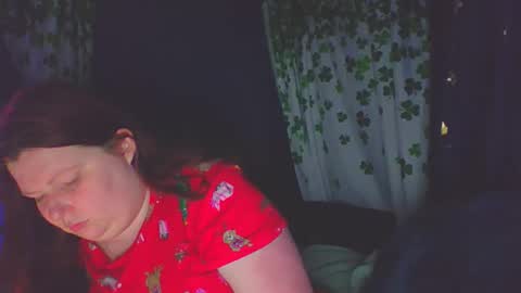 molly_moons online show from May 10, 9:03 am