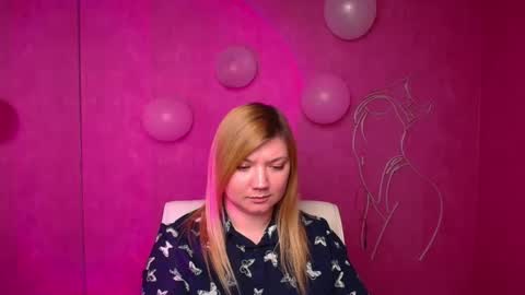 Molly online show from February 18, 3:32 pm