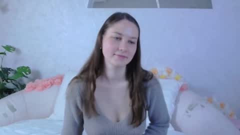 Snapshot of molly_moretti chatting on May 20, 5:02 am check my bio online show from May 20, 5:02 am