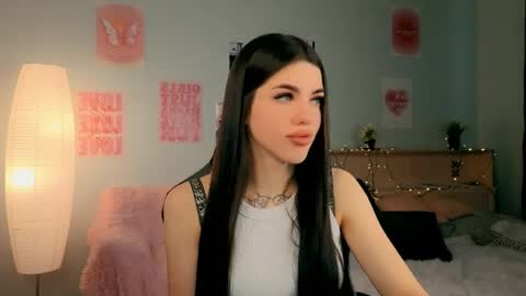 Snapshot of molly_rettyy chatting on April 7, 4:13 am Molly online show from April 7, 4:13 am