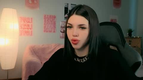 Snapshot of molly_rettyy chatting on May 2, 4:06 am Molly online show from May 2, 4:06 am