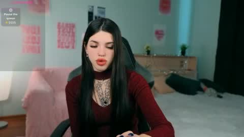 Snapshot of molly_rettyy chatting on June 26, 4:50 am Molly online show from June 26, 4:50 am