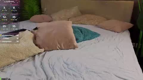 Molly online show from June 11, 2:53 am