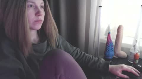 I have new photos come and see with love Molly online show from January 15, 10:06 am