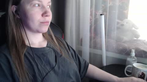 I have new photos come and see with love Molly online show from February 28, 8:26 am