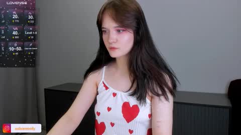 Molly Sulivan online show from September 23, 5:16 pm