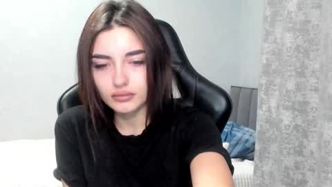 Molly online show from November 24, 7:46 pm