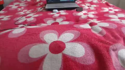 Molly And Brad online show from December 21, 7:10 pm