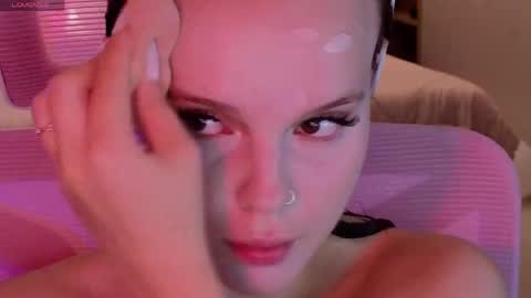 Snapshot of mollybossy chatting on May 16, 1:10 pm Molly online show from May 16, 1:10 pm
