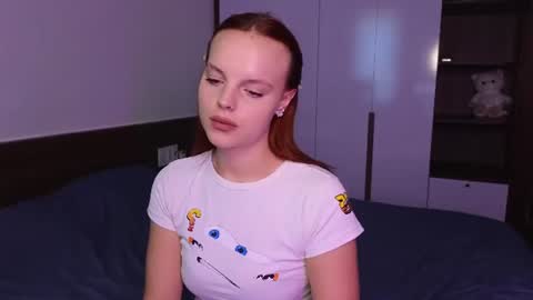 Molly online show from June 22, 3:25 am