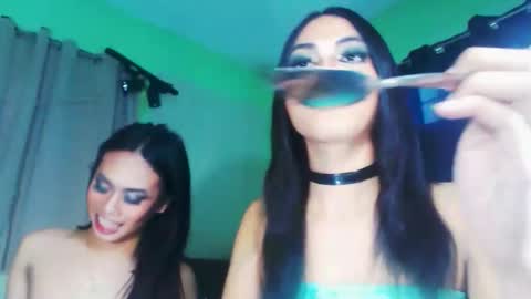 Snapshot of mollycoin18 chatting on October 10, 2:10 am mollycoin18 online show from October 10, 2:10 am