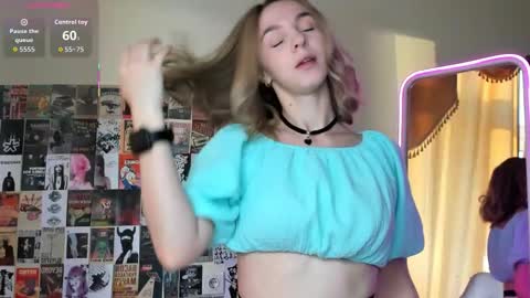 Molly online show from September 21, 1:29 am