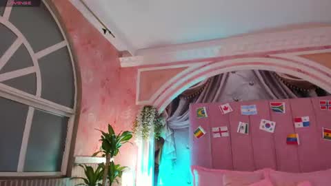 MollyDoll online show from June 21, 10:51 am