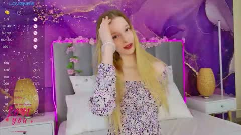 mollydollzz online show from March 3, 12:33 pm
