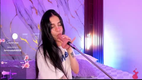 New girl Emily Valentina  Michelle online show from March 31, 8:31 pm