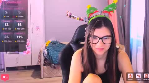  KIRA  online show from December 19, 3:46 am