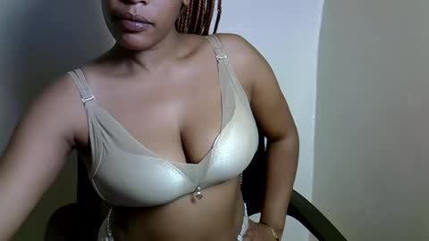 mollyn online show from March 8, 4:33 pm