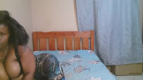 mollypowers33 online show from December 5, 6:37 pm