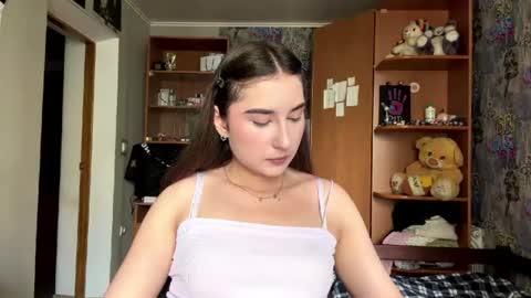 Snapshot of mollyqueen18 chatting on July 20, 9:56 am Molly online show from July 20, 9:56 am