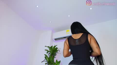 Molly  online show from June 5, 2:29 am