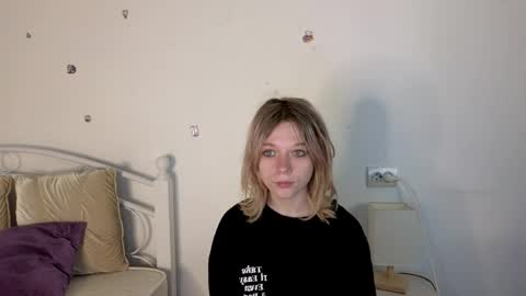 mollysally online show from April 6, 4:32 am