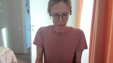 AngelMomm online show from September 26, 5:00 am