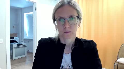 AngelMomm online show from October 12, 6:45 am