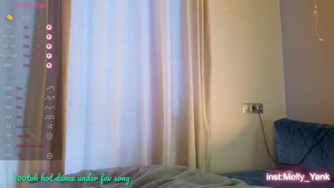 Molly online show from October 11, 11:09 am