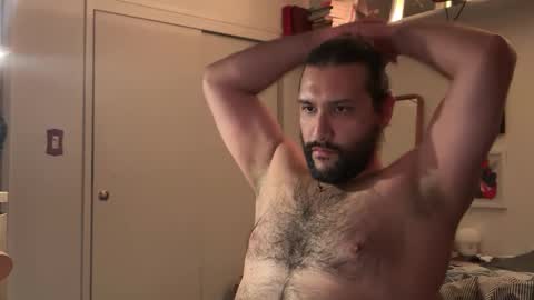 molten_escargot online show from January 15, 4:47 am