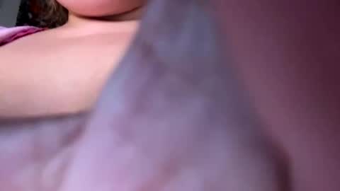 Snapshot of mommy_infinityxx chatting on March 29, 12:43 am mommy_infinityxx online show from March 29, 12:43 am