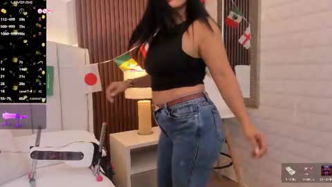 Snapshot of mommy_naughty_ chatting on June 15, 11:45 am Letty Smith online show from June 15, 11:45 am