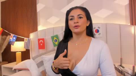 Snapshot of mommy_naughty_ chatting on July 14, 11:27 am Letty Smith online show from July 14, 11:27 am