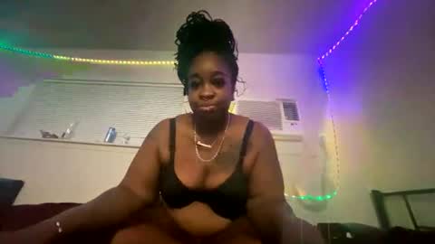 THiKKUMZ online show from July 4, 6:19 am