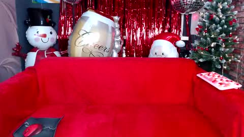 Snapshot of mommymila chatting on December 18, 12:38 am Maria online show from December 18, 12:38 am