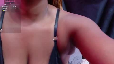 Snapshot of mommywebcam chatting on November 23, 7:57 pm DINAH online show from November 23, 7:57 pm