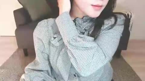 Momo online show from December 15, 1:24 am