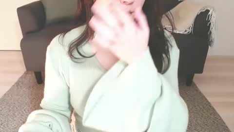 Momo online show from December 16, 12:59 am