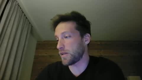 moms_little_monster online show from December 9, 7:50 pm