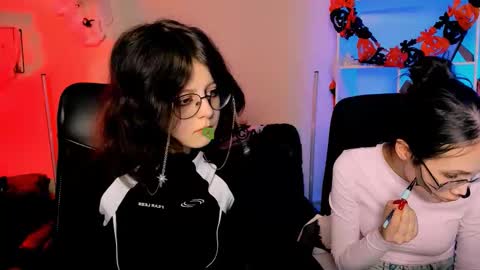 Mona  online show from October 24, 7:54 pm