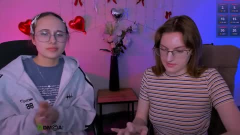 Mona  online show from April 8, 8:09 pm