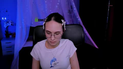 Snapshot of mona_cloud chatting on May 7, 7:30 pm Mona online show from May 7, 7:30 pm