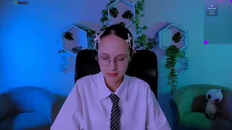 Mona  online show from July 25, 8:34 am
