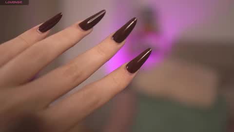 Mona Lisss online show from October 17, 11:35 am