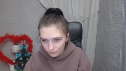 Snapshot of monakali chatting on December 6, 7:54 am monakali online show from December 6, 7:54 am